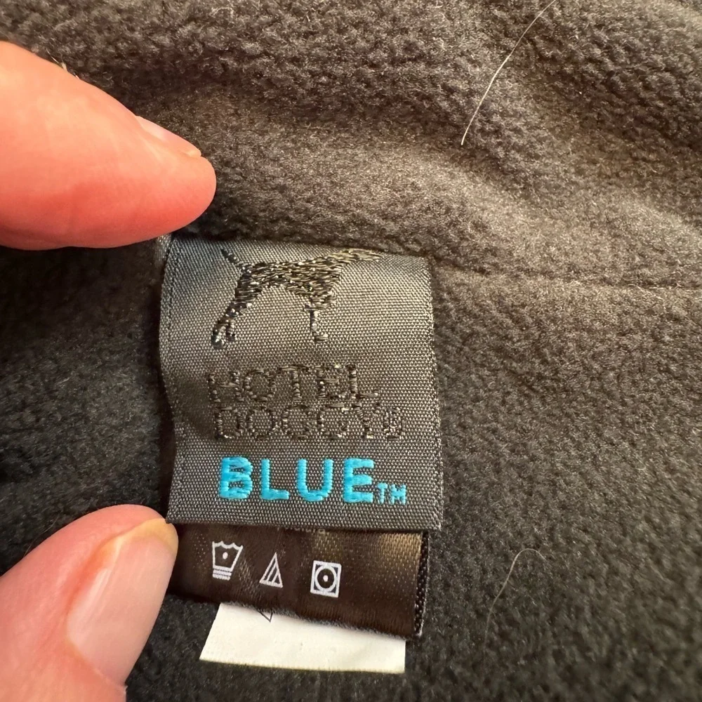 HOTEL DOGGY BLUE Perfect Puffer red dog jacket parka coat Velcro closure cozy